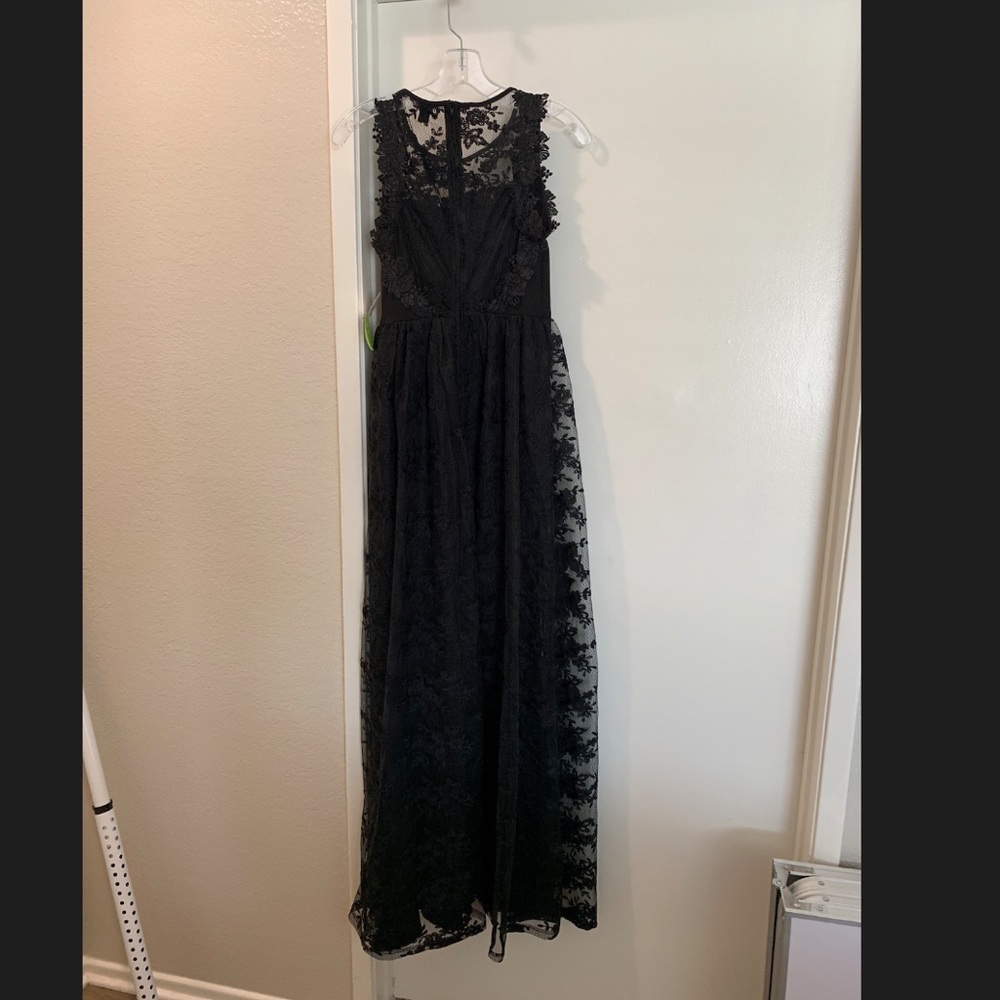 Dress - Picture 3 of 3
